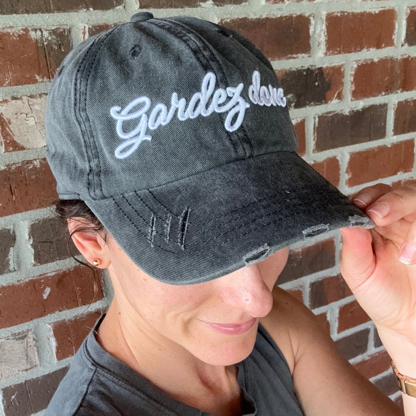 *PRE-ORDER* "Gardez donc" Distressed Cap